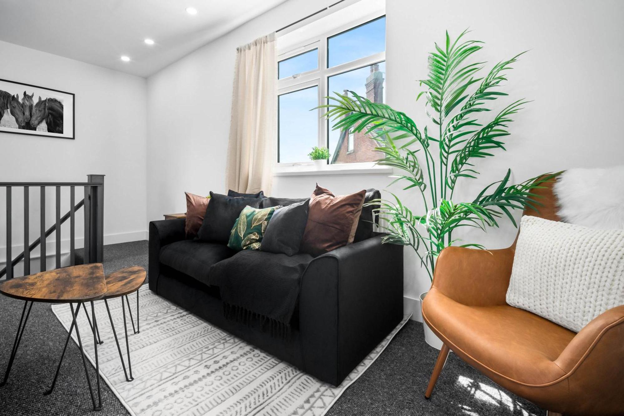Luxe Apartment - Rowley Regis - Parking - Top Rated - Netflix - Wifi - 49Bg Cradley Heath Bagian luar foto